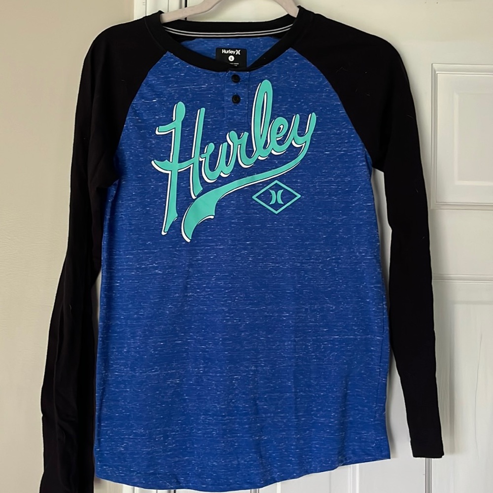 Hurley boys long sleeve t-shirt. Large